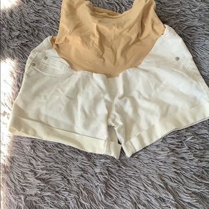 Maternity shorts